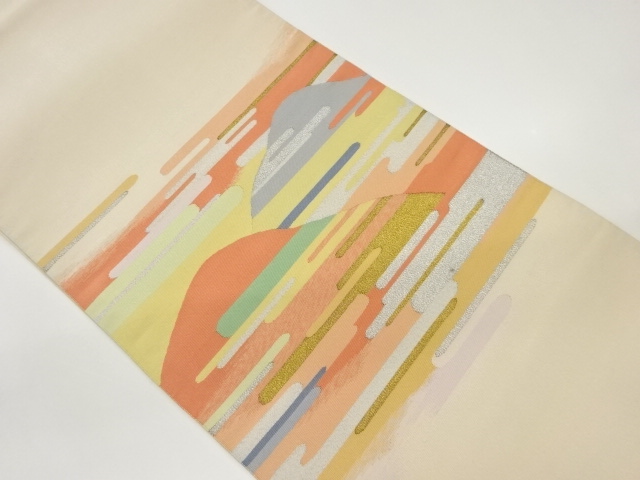 本綴れ山並にヱ霞模様織出し名古屋帯